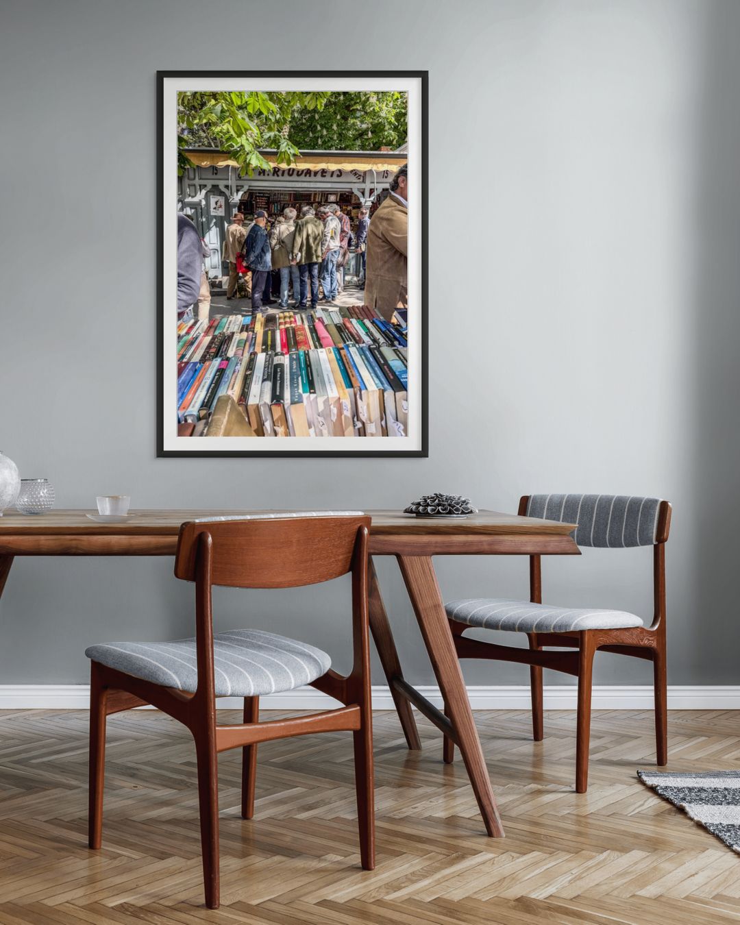 Señores en la Cuesta de Moyano