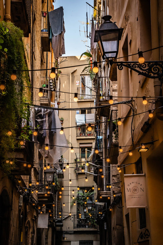 Callejón con luces, Barcelona