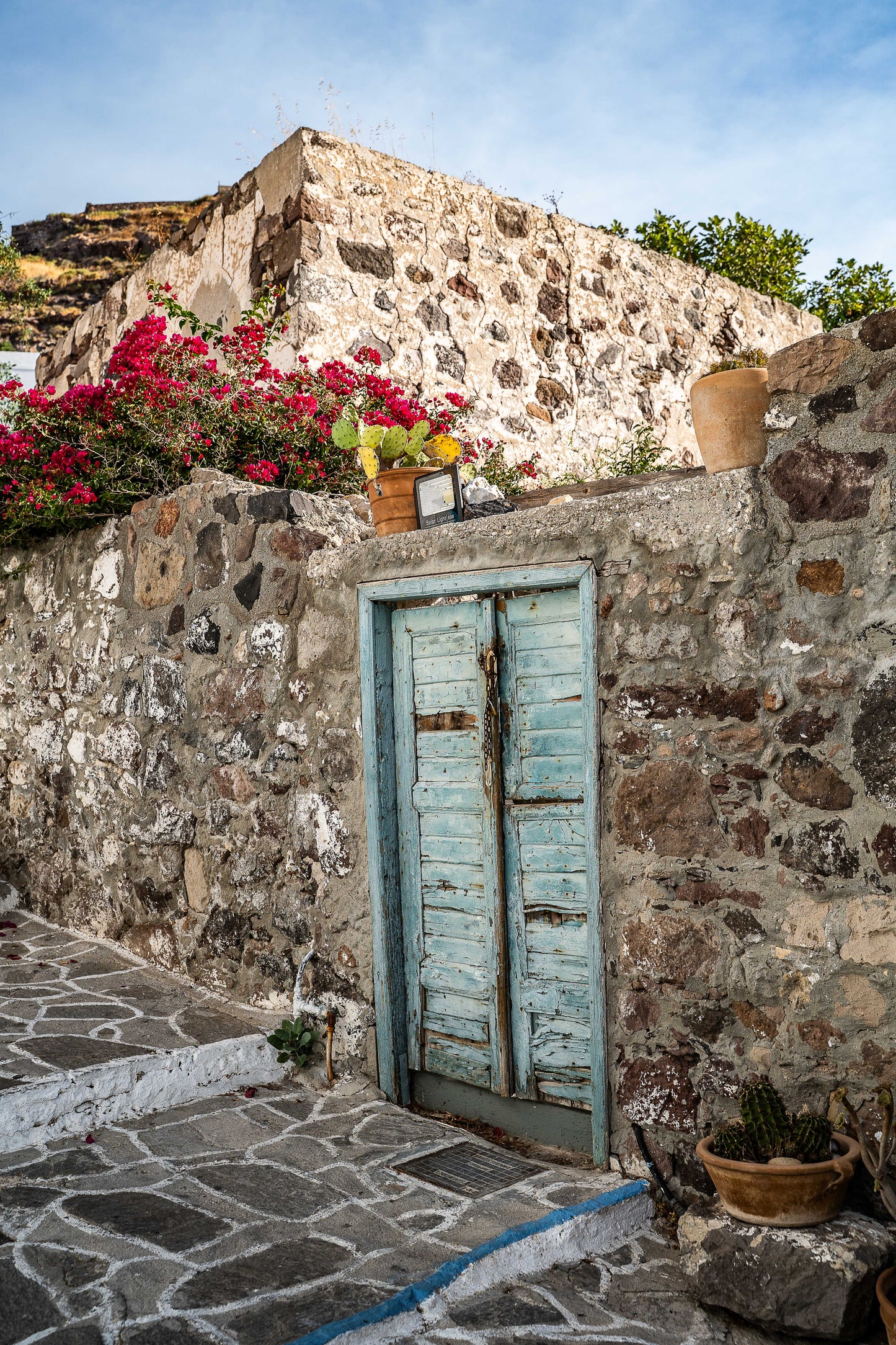 Puerta Azul Plaka