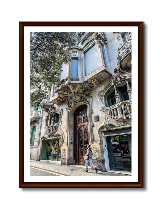 Fachada modernista de la Casa Comalat, Barcelona