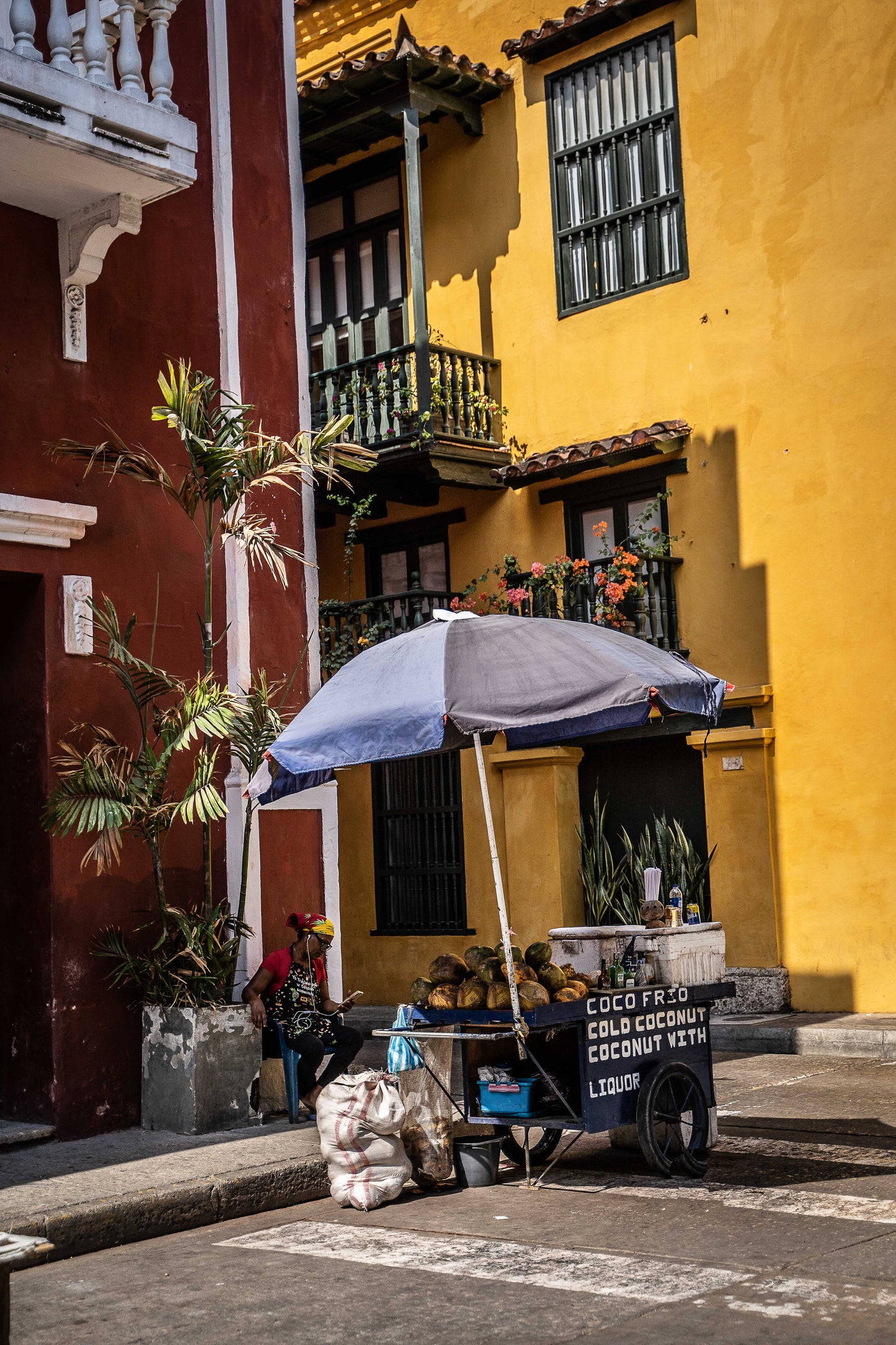Carrito de Coco Frío en Cartagena
