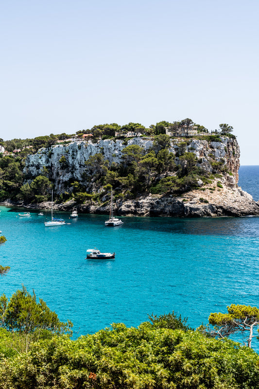 Barcos Cala Galdana
