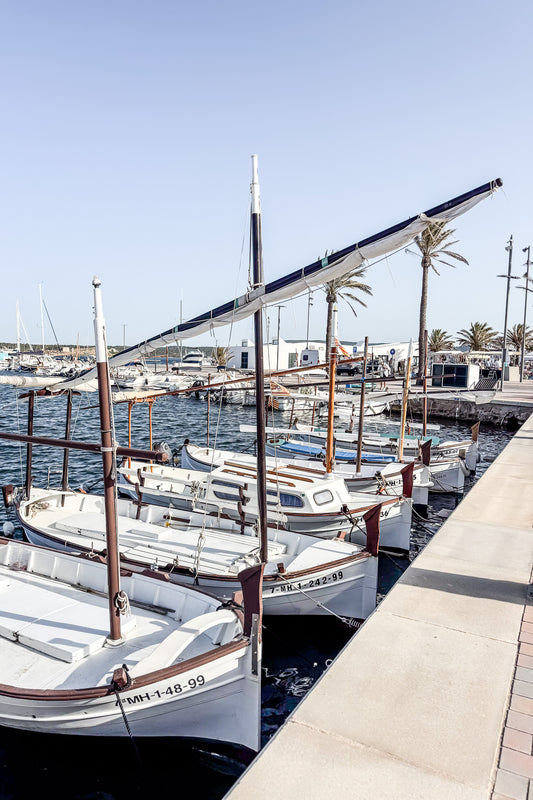 Fornells Entre Barcas
