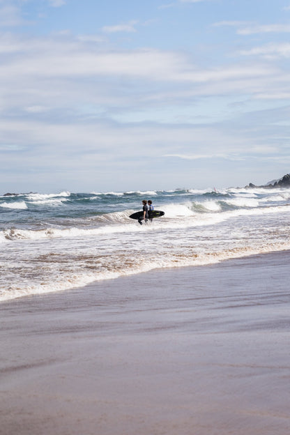 Surfistas en la Costa Vasca