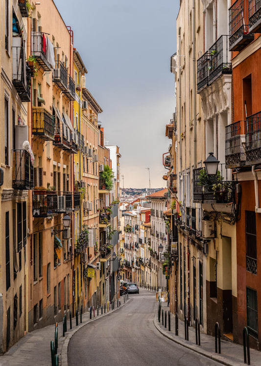 3. Calle tradicional en Lavapiés, Madrid